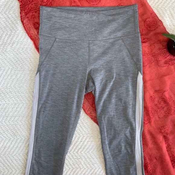 Athleta Chaturanga High Rise Leggings Gray Small - Picture 6 of 13